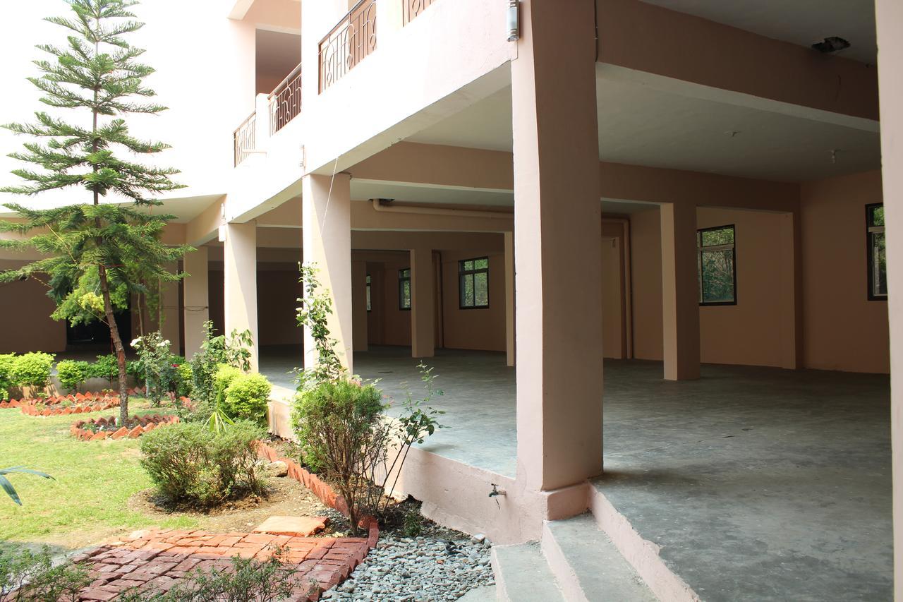 Bhīm Tāl Greenwood Hotel מראה חיצוני תמונה